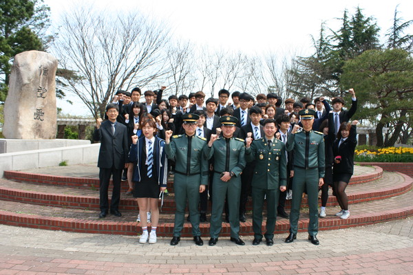 2015_3사51기선배들과.JPG