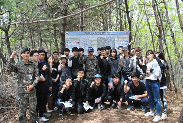 유해발굴견학사진4.JPG